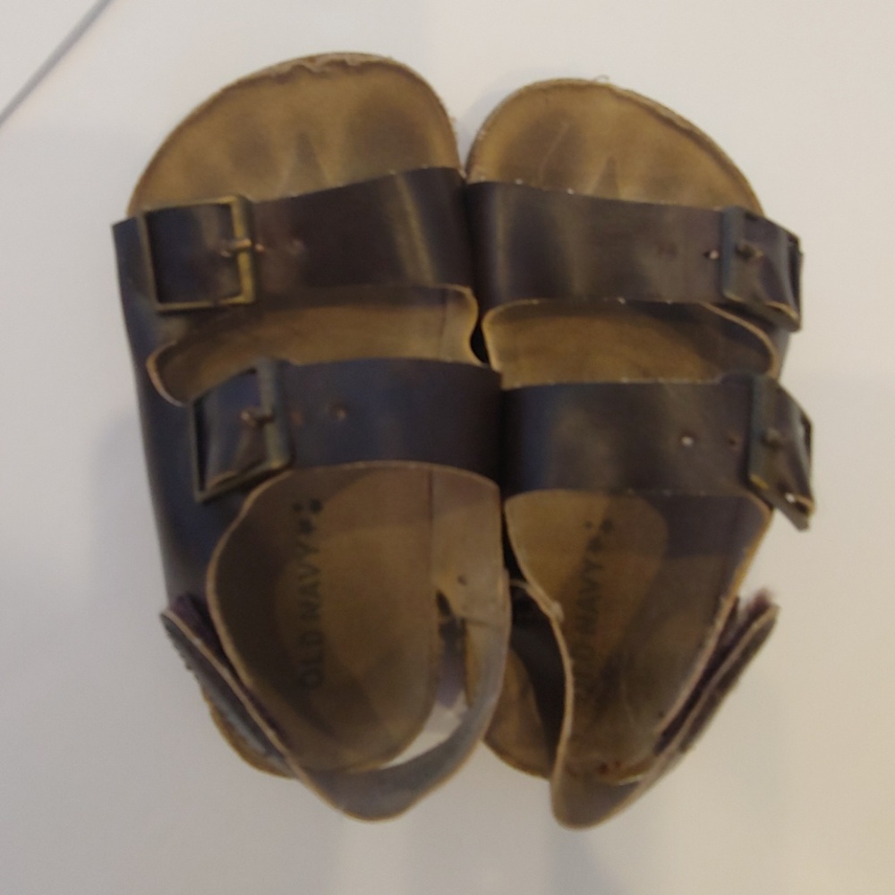 💥3 for $15💥Old Navy double buckle sandals boys